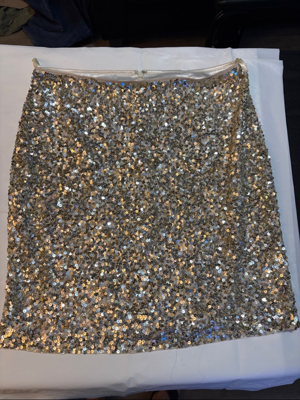 White House Black Market Gold Sequin Mini Skirt